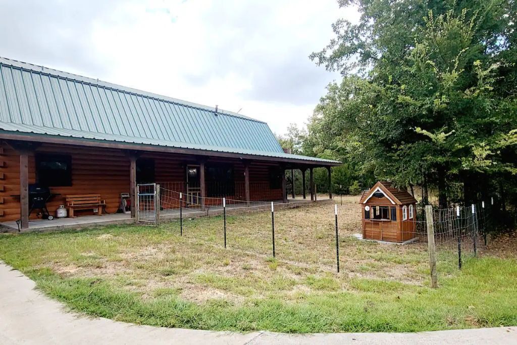 Photo of Outdoor in Cotton Gin