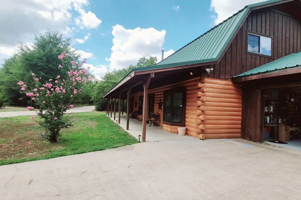 Photo of Outdoor in Cotton Gin