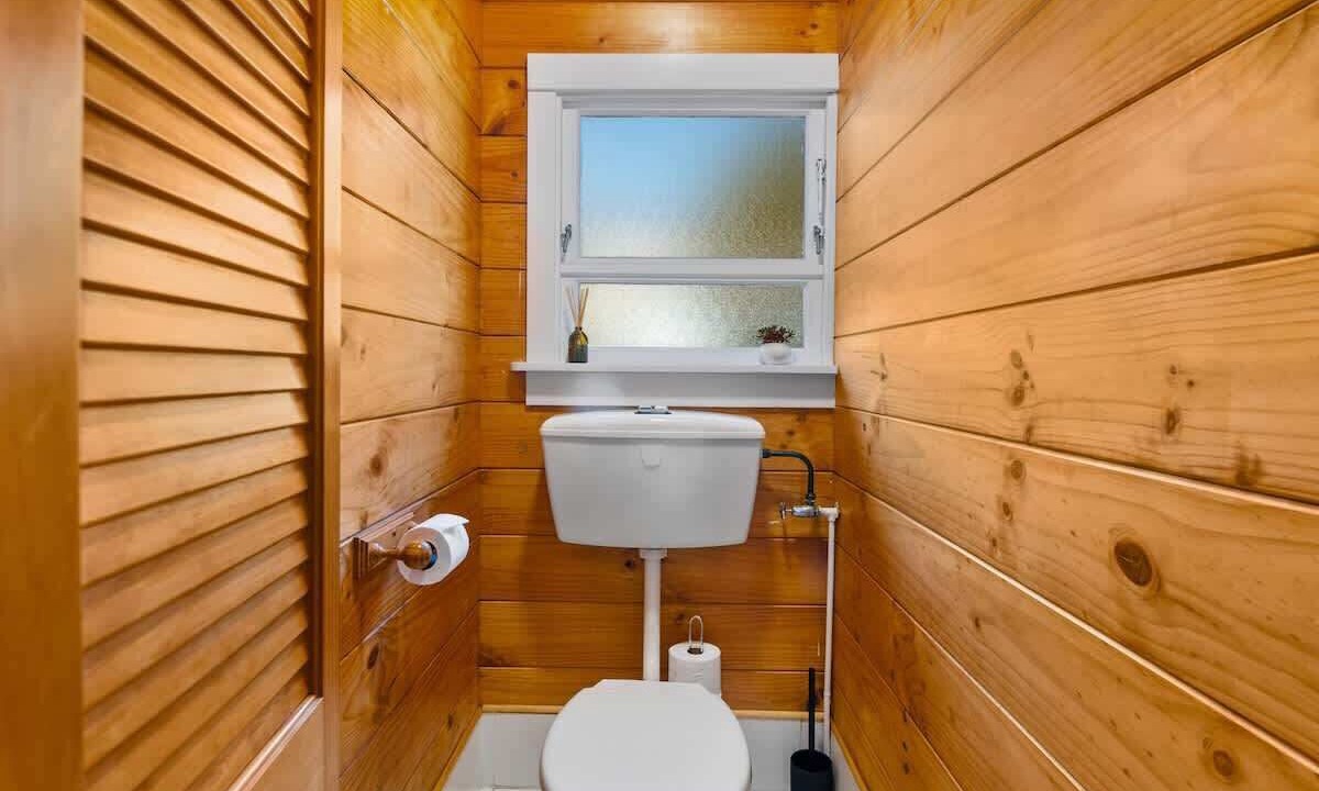 Photo of Bathroom in Lynmore