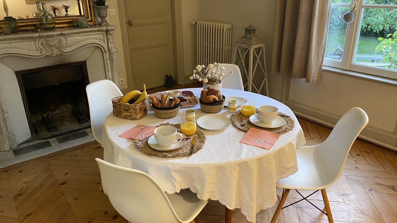 Photo of Others in Bernay