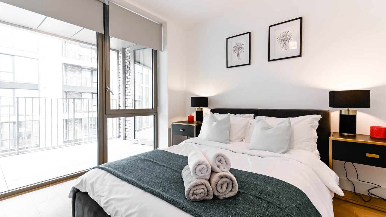 Photo of Others in Poplar