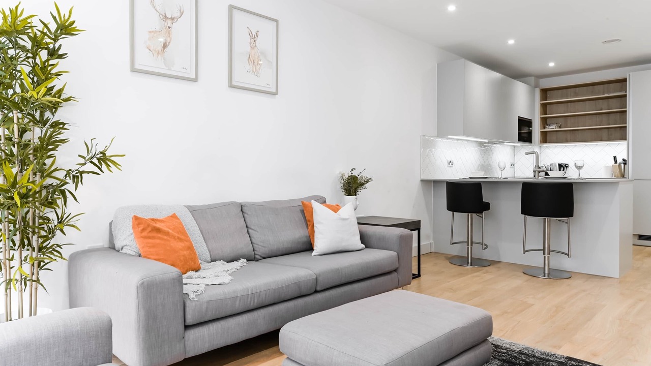 Photo of Others in Poplar