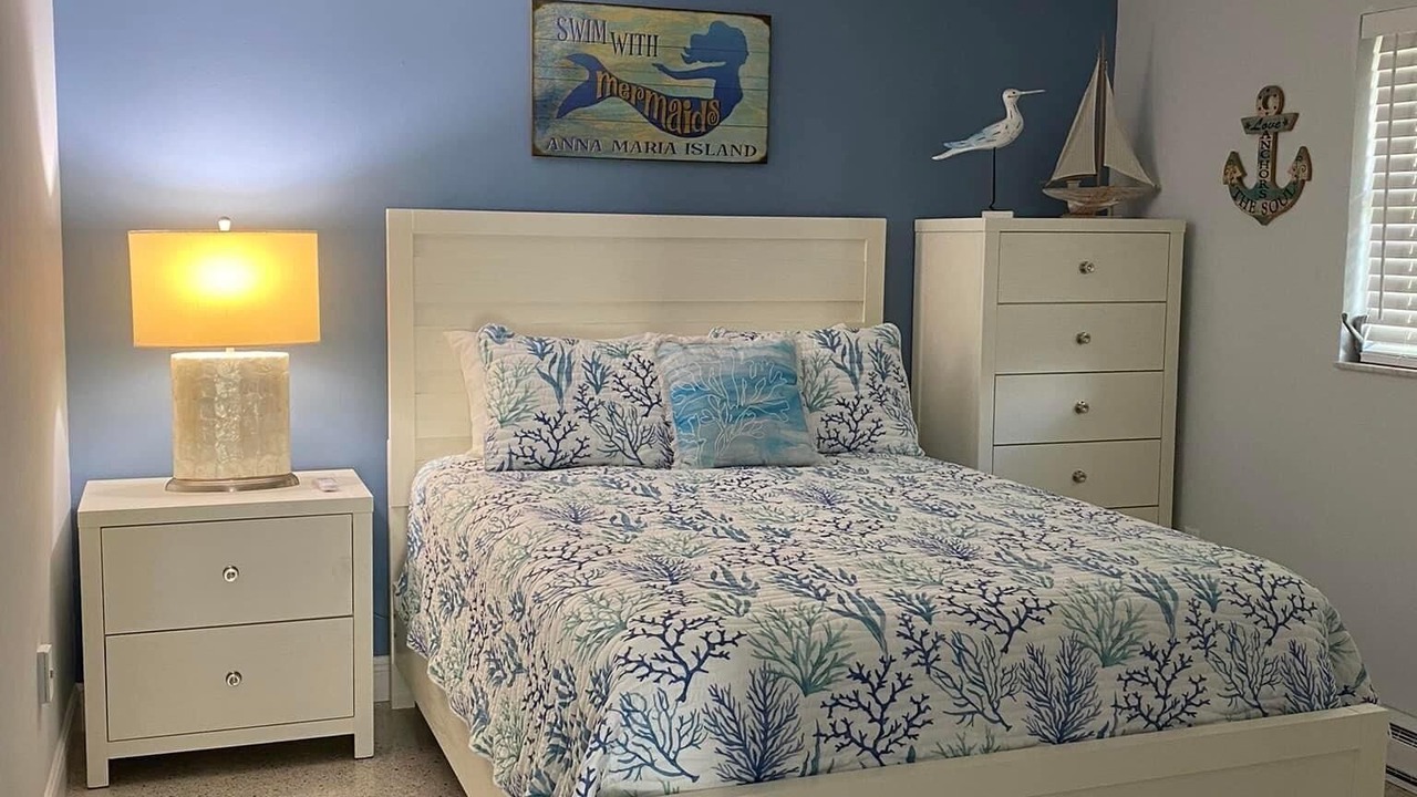 Photo of Bedroom in Holmes Beach