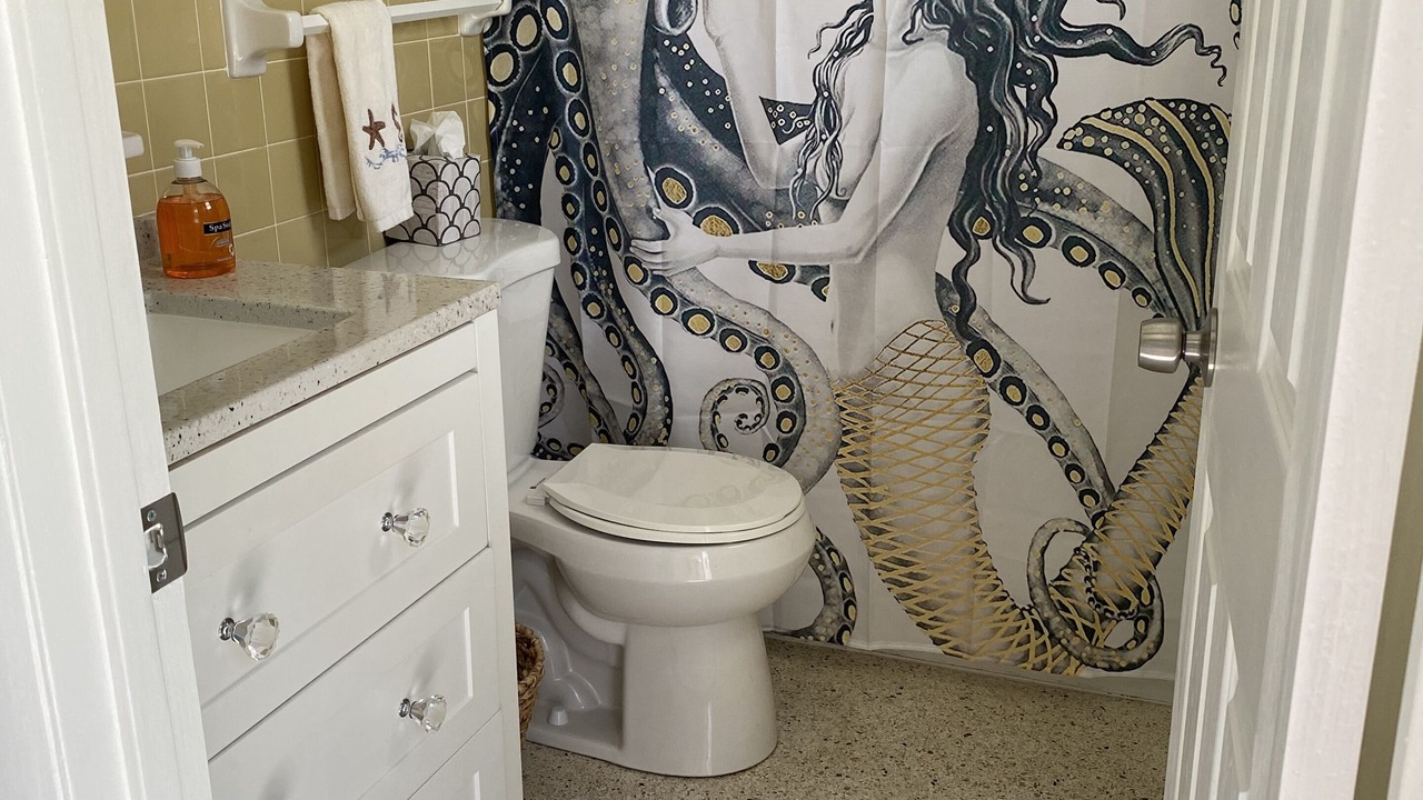 Photo of Bathroom in Holmes Beach