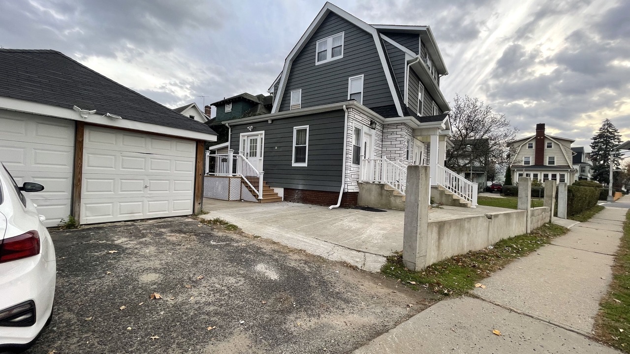 Photo of Outdoor in Ampere