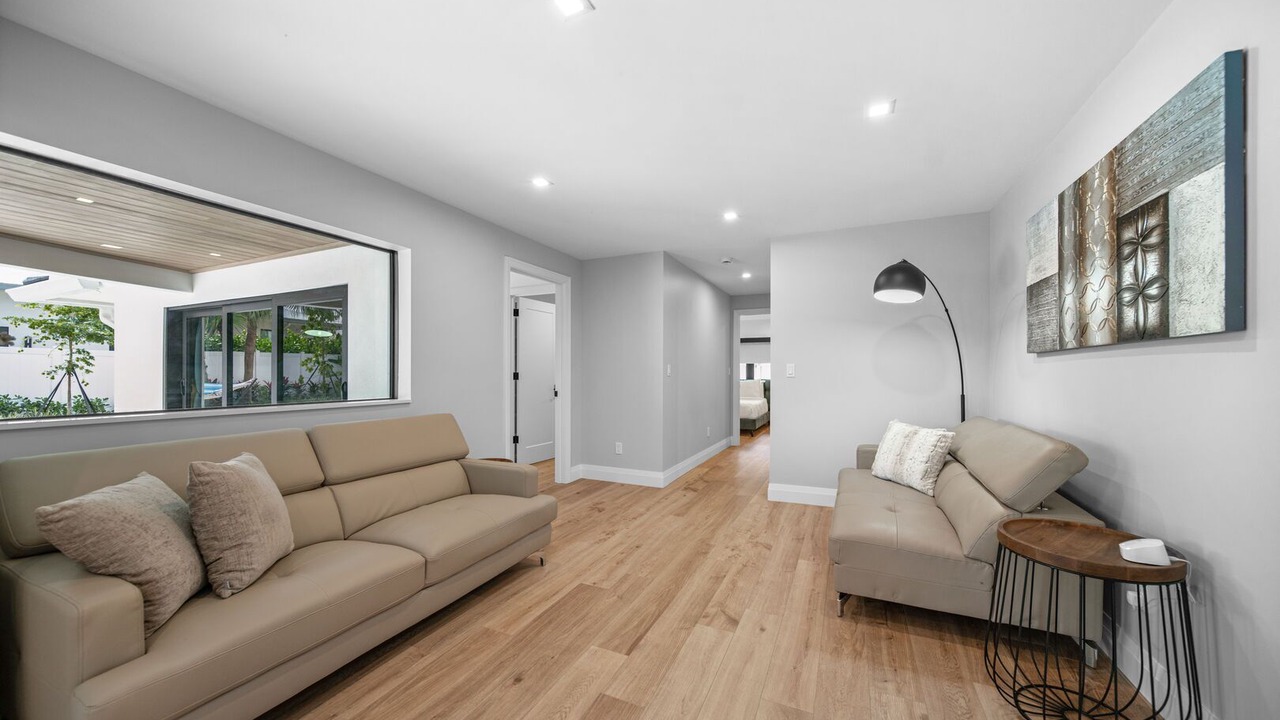 Photo of Others in Lake Ida Shores