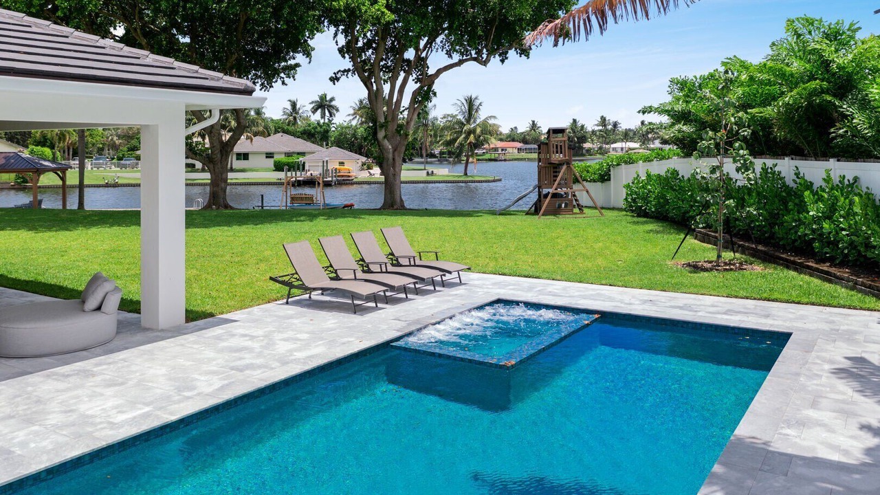 Photo of Outdoor in Lake Ida Shores