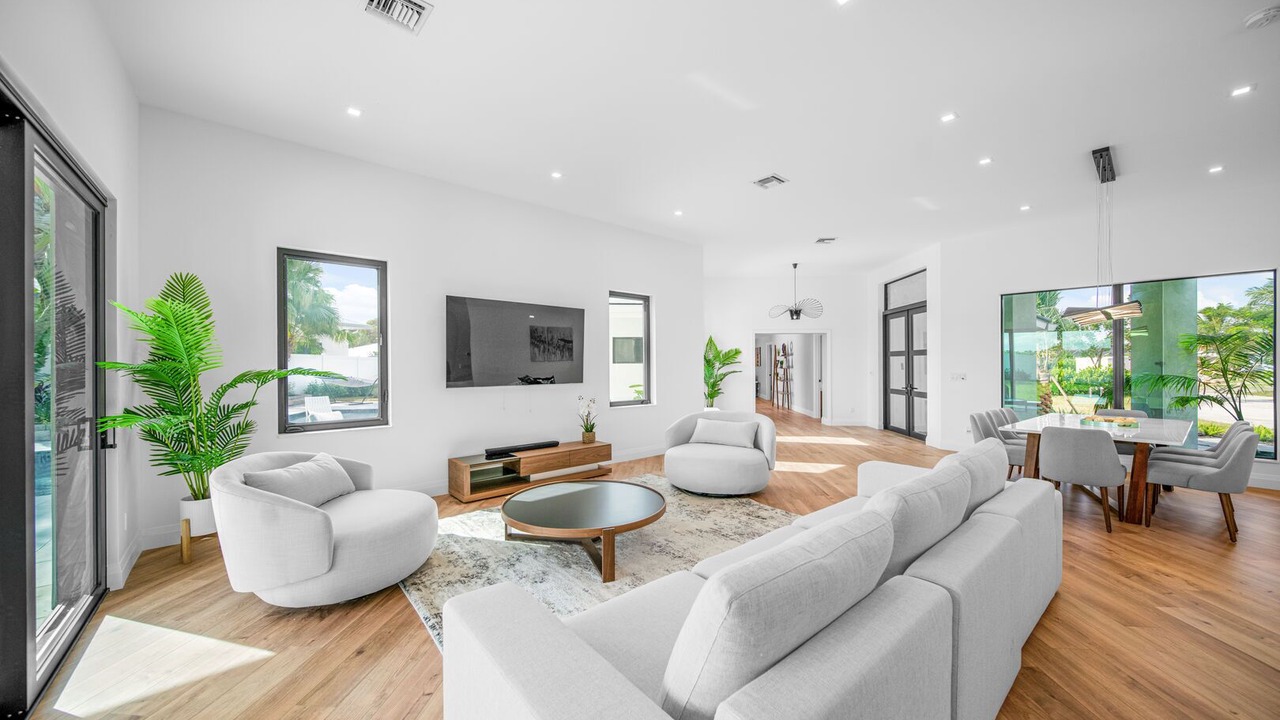 Photo of Others in Lake Ida Shores