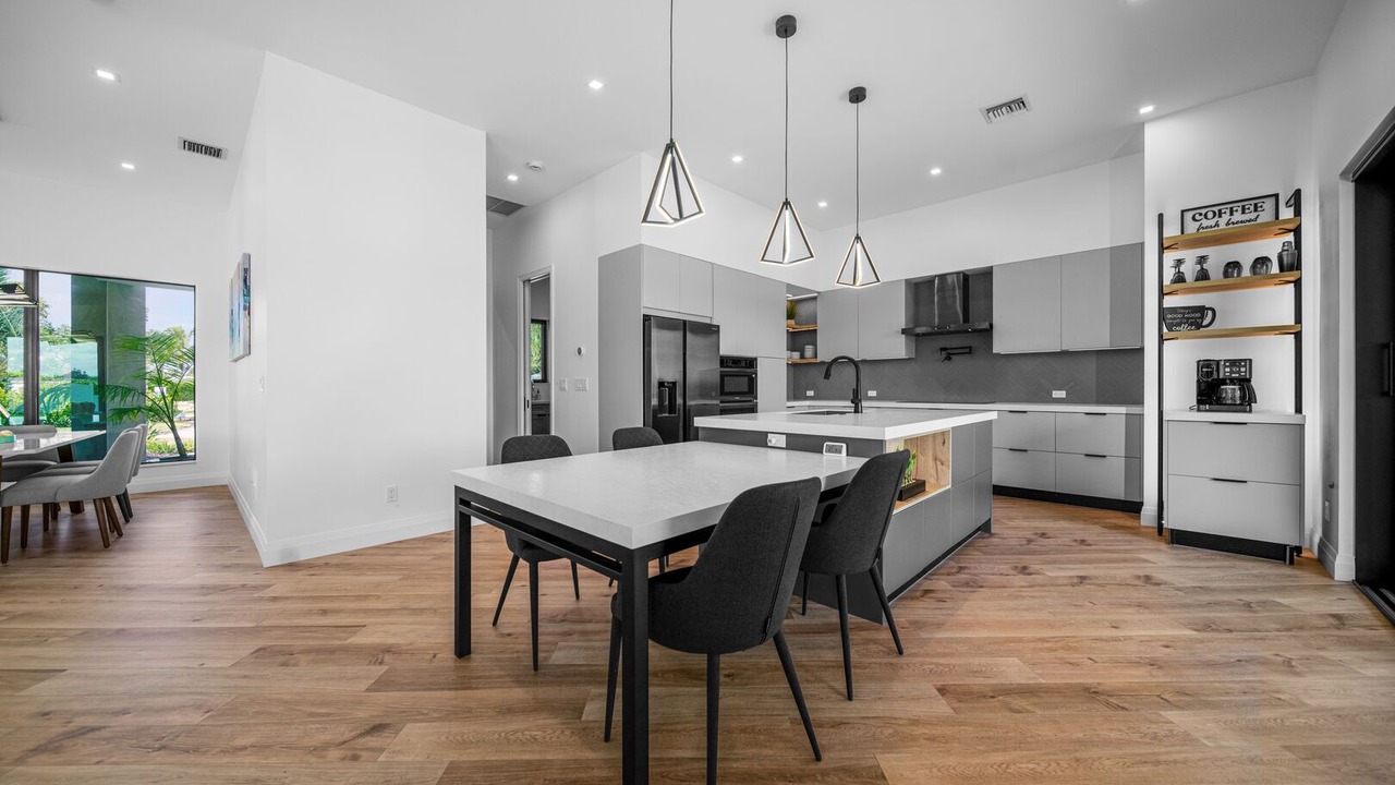 Photo of Others in Lake Ida Shores