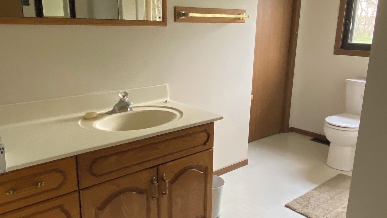 Photo of Bathroom in Miniota