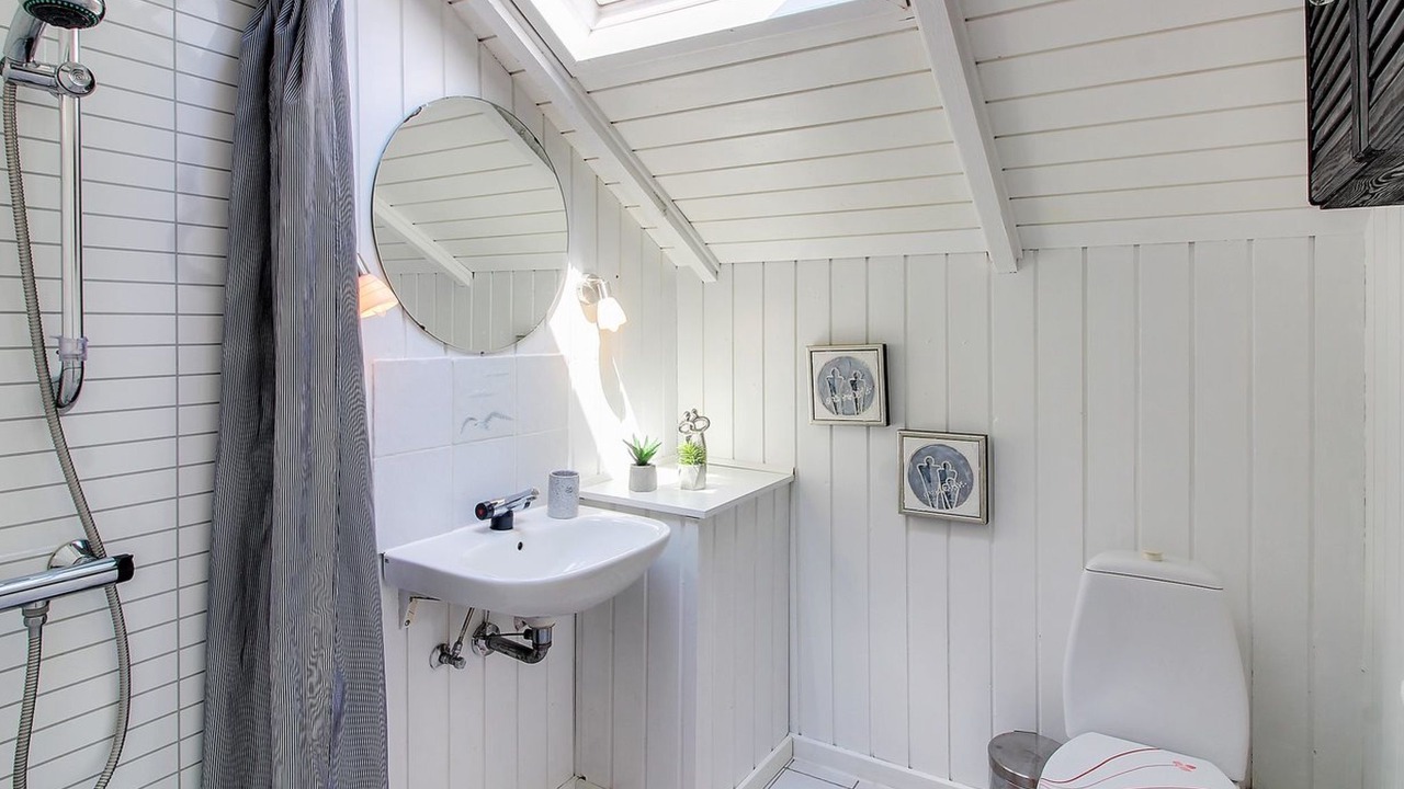 Photo of Bathroom in Ansager