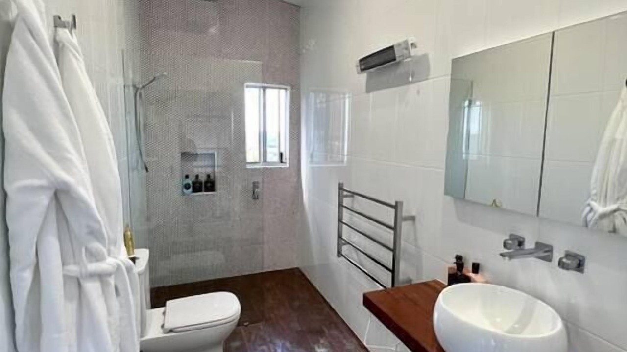 Photo of Bathroom in Lithgow City Council