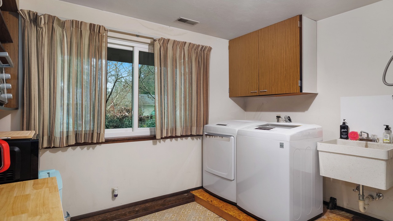 Photo of Kitchen in Shelton