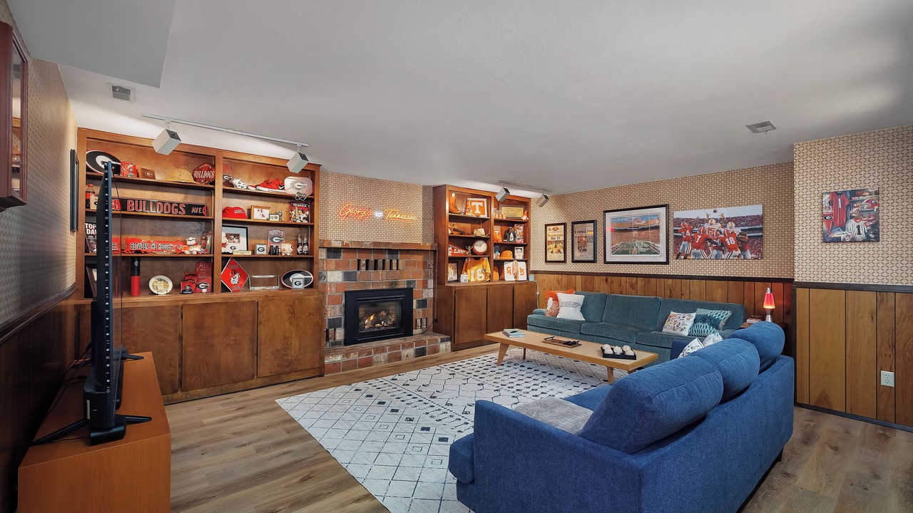 Photo of Livingroom in Shelton