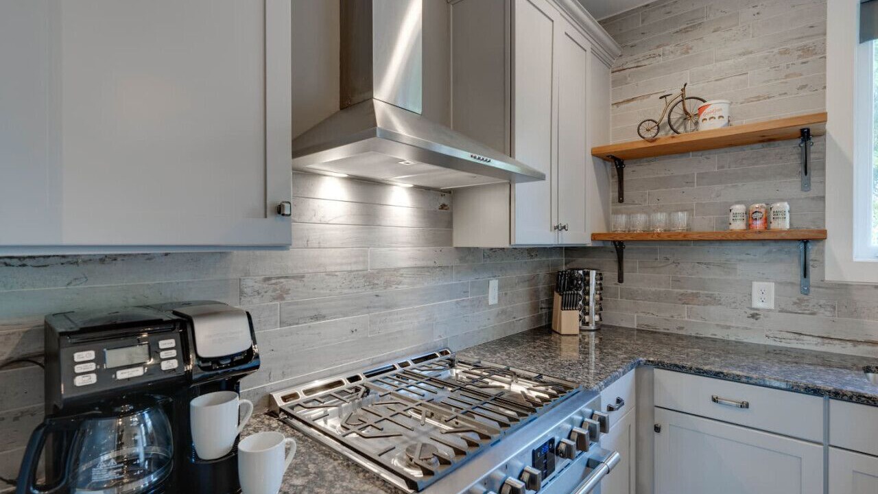 Photo of Kitchen in Eighth Avenue