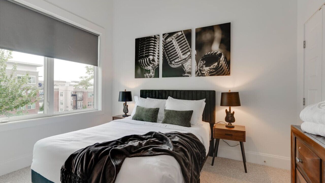 Photo of Bedroom in Eighth Avenue