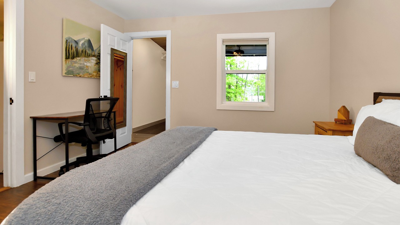 Photo of Bedroom in Lake George