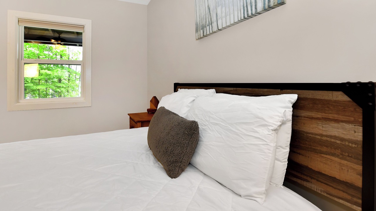 Photo of Bedroom in Lake George