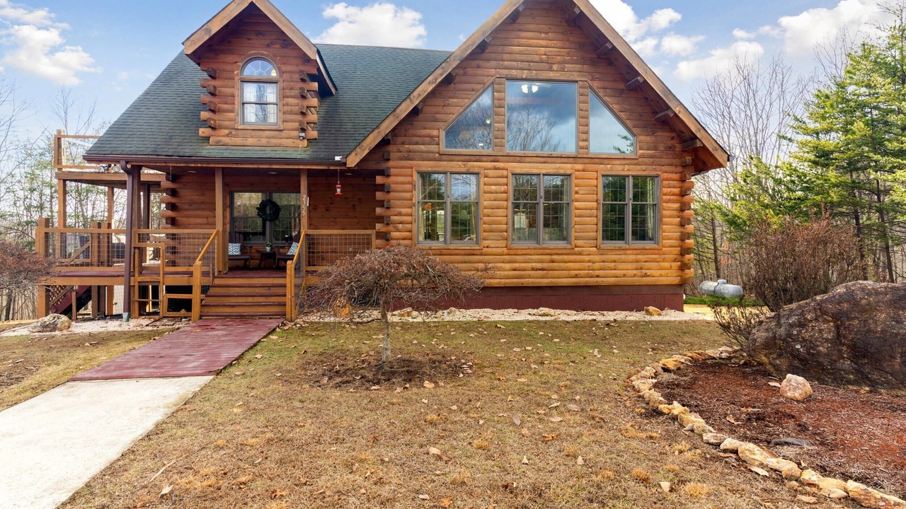 Photo of Outdoor in Clifford
