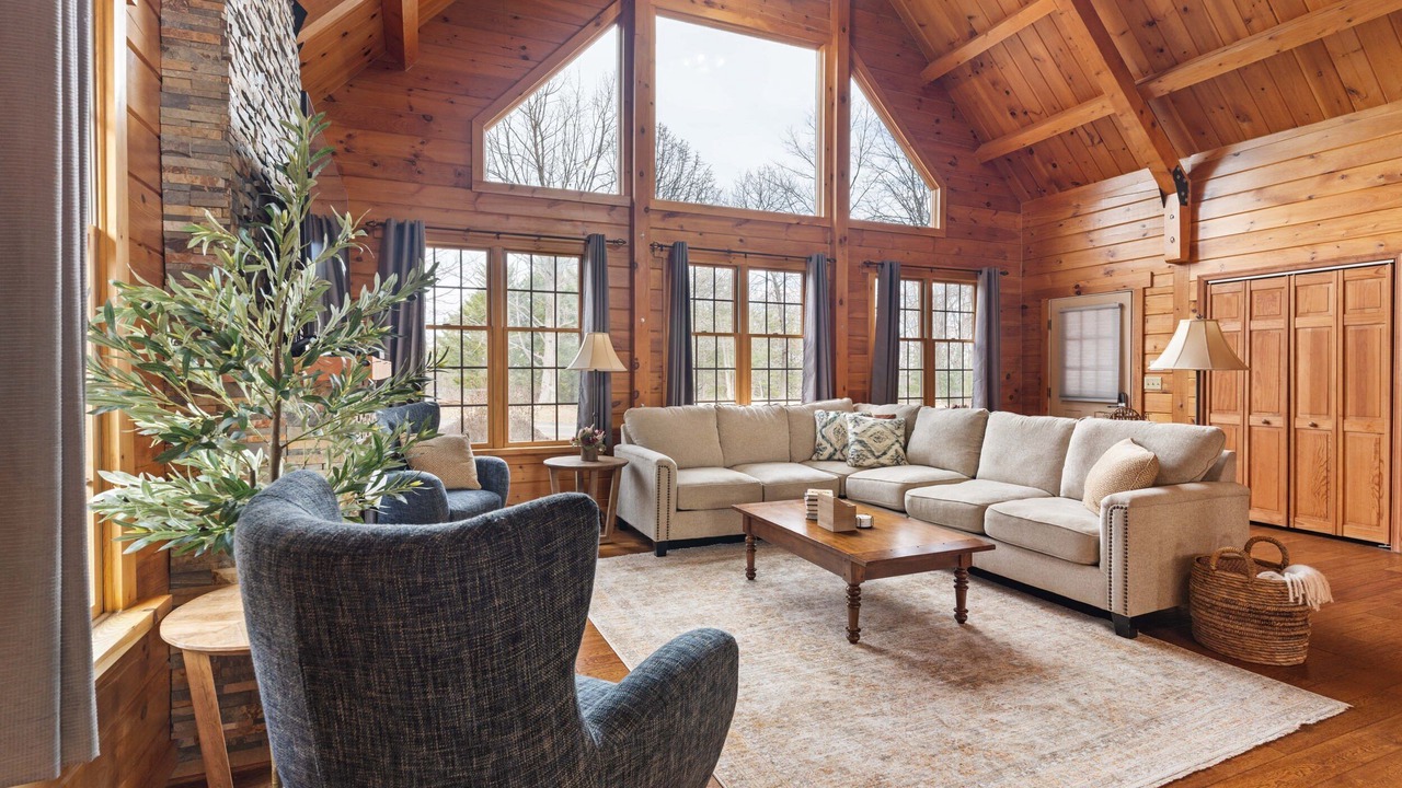 Photo of Livingroom in Clifford