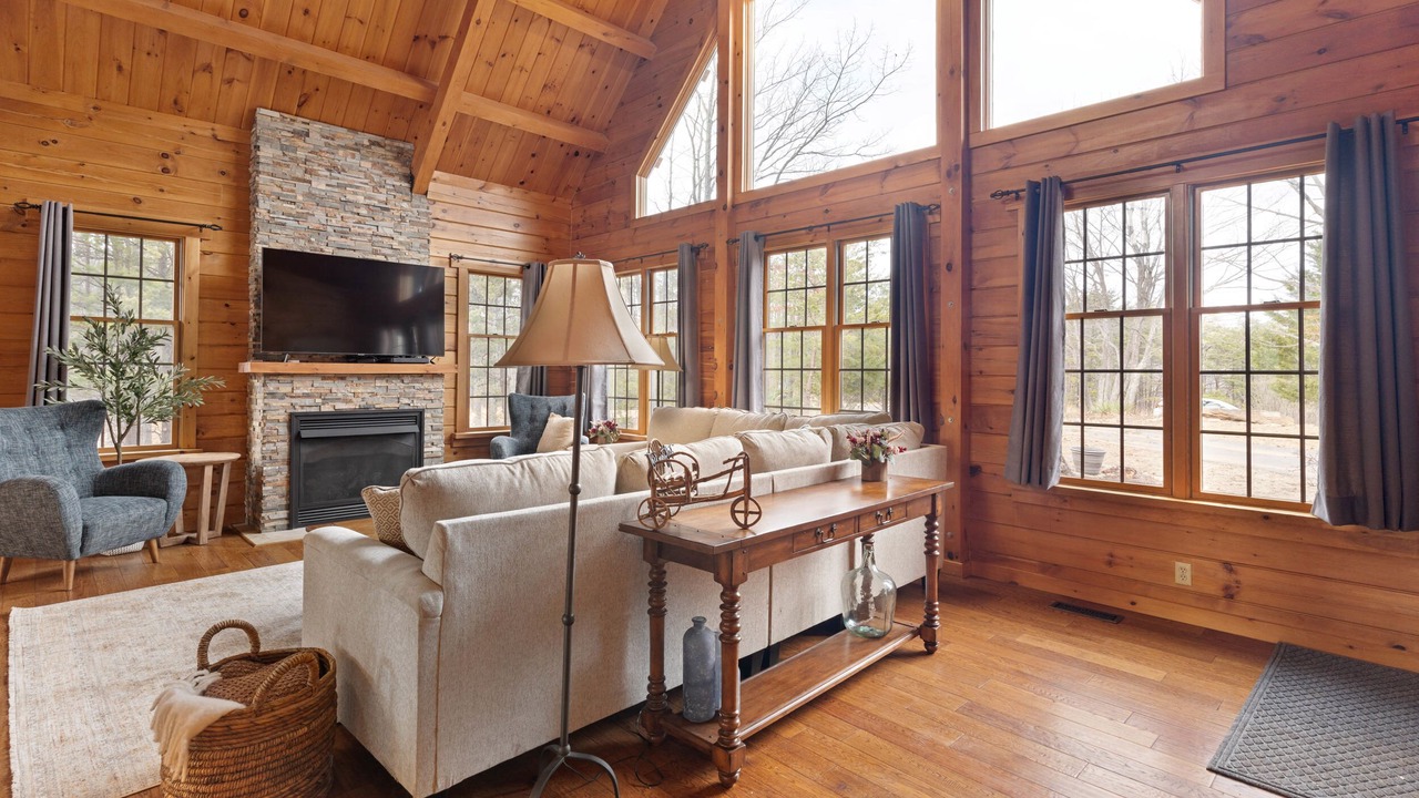 Photo of Livingroom in Clifford
