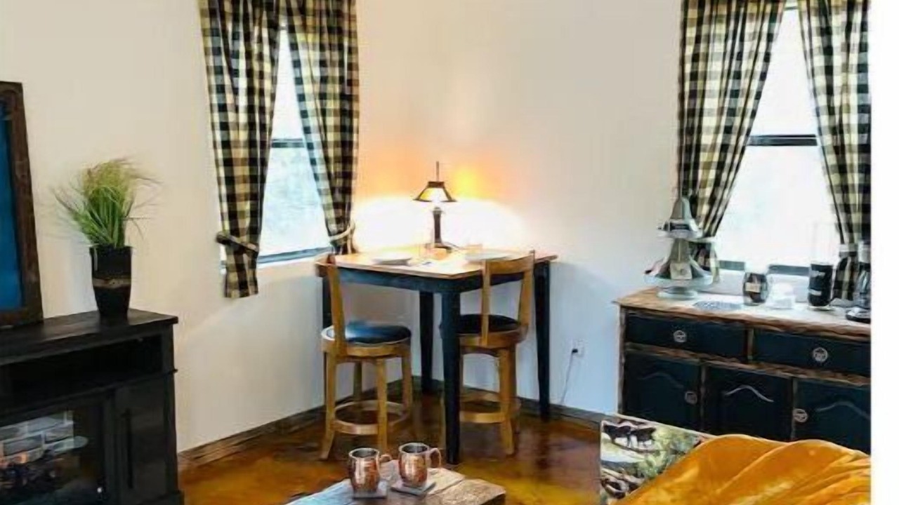 Photo of Livingroom in Fredericksburg