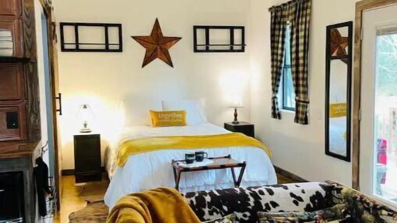 Photo of Bedroom in Fredericksburg
