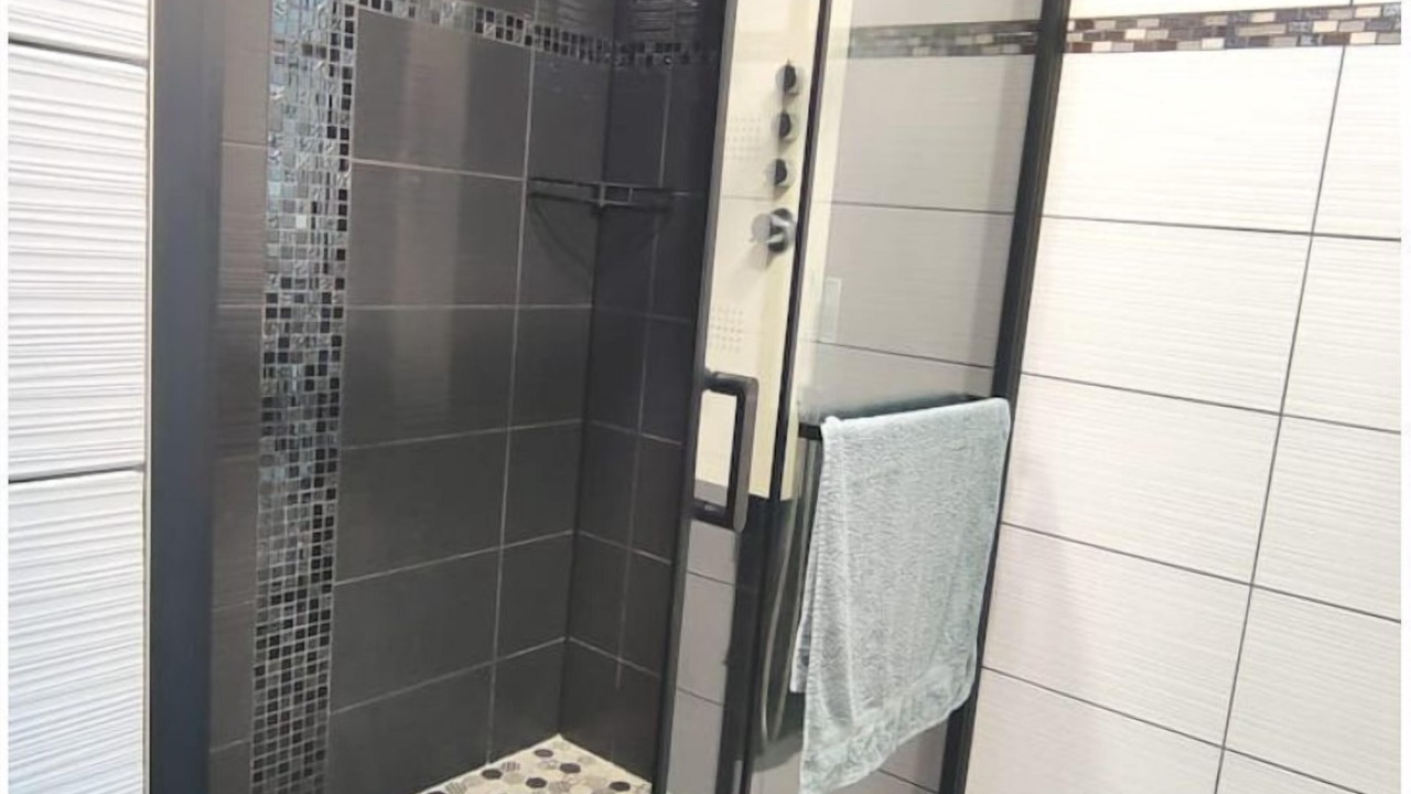 Photo of Bathroom in Publier