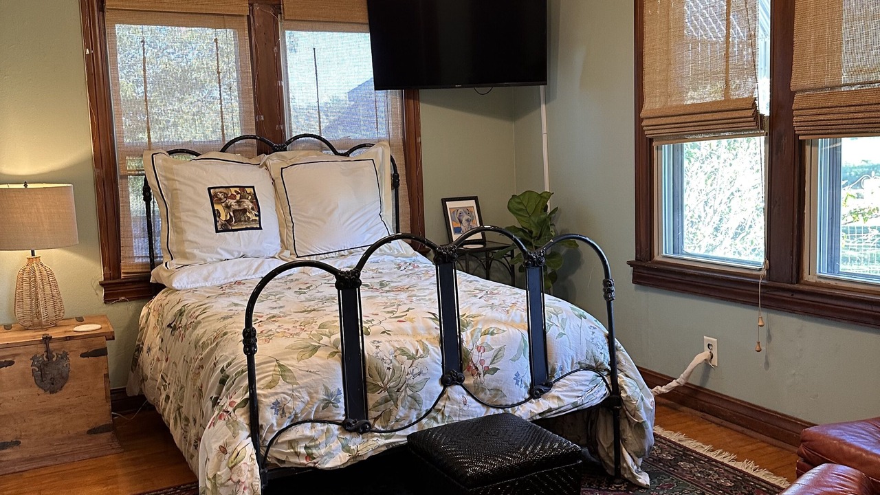 Photo of Bedroom in Norman