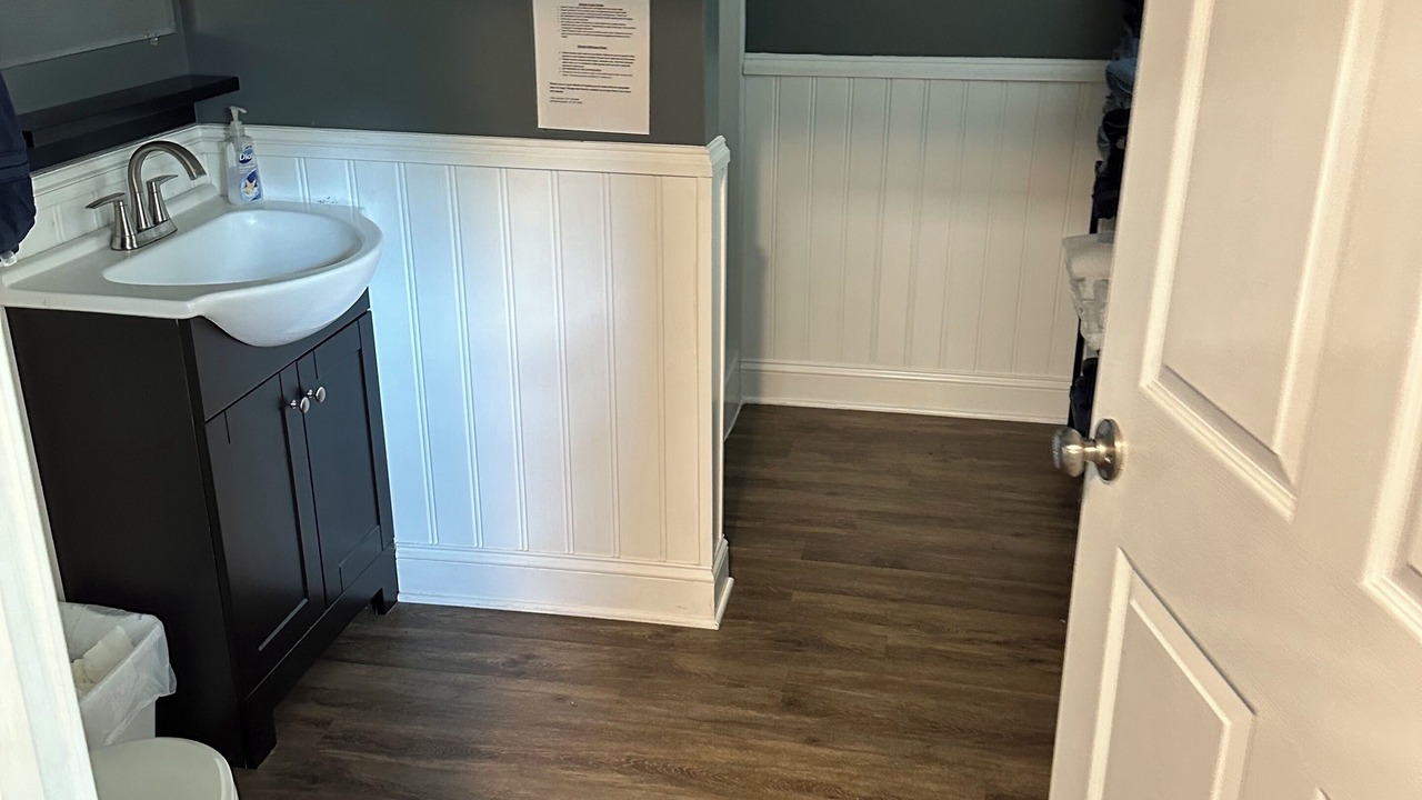 Photo of Bathroom in Portage Lake