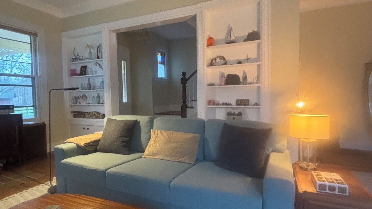 Photo of Livingroom in Claverack-Red Mills