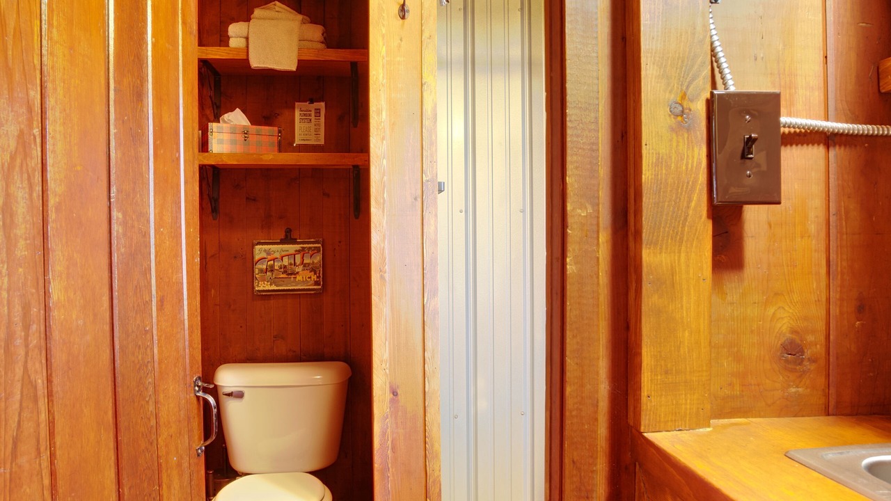 Photo of Bathroom in Cadillac
