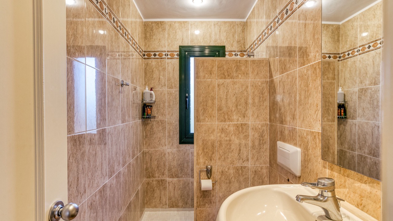 Photo of Bathroom in Navata
