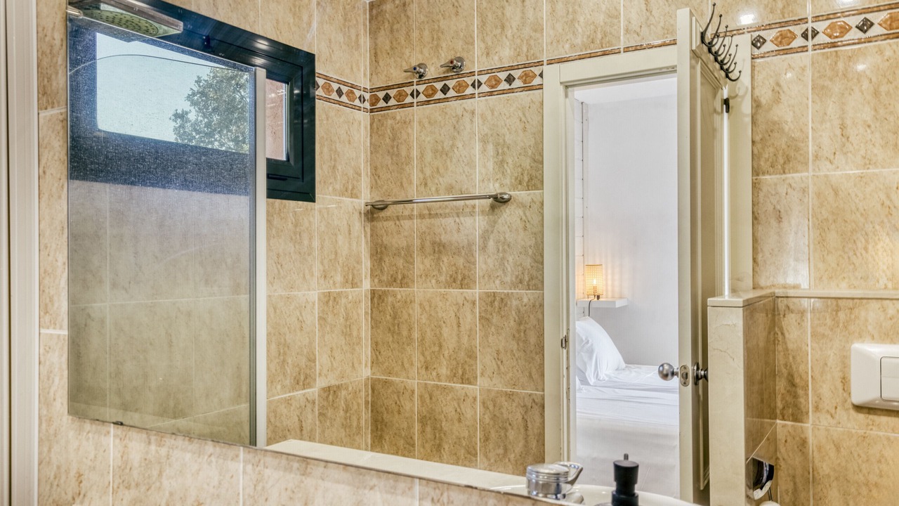 Photo of Bathroom in Navata