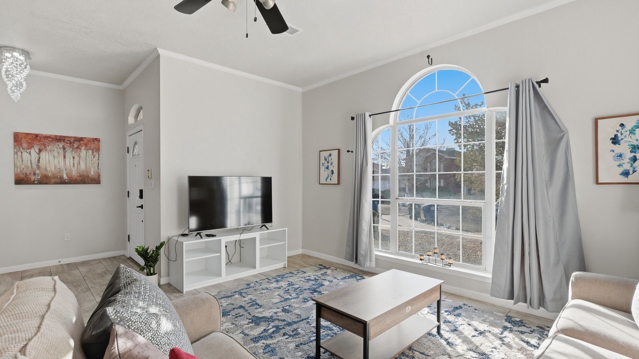 Photo of Livingroom in Westgate Heights