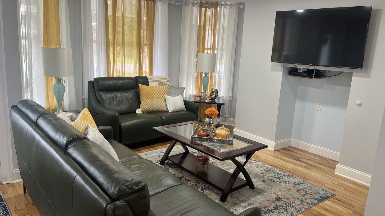 Photo of Bedroom in Utica