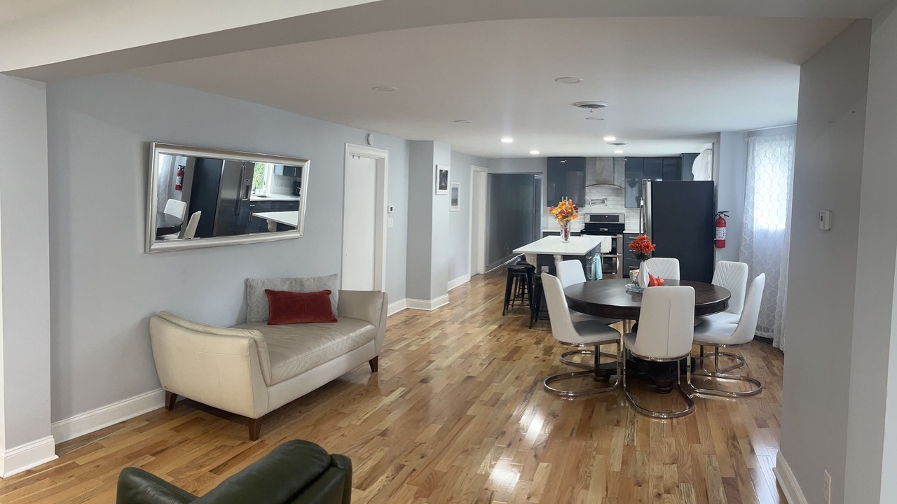 Photo of Bedroom in Utica