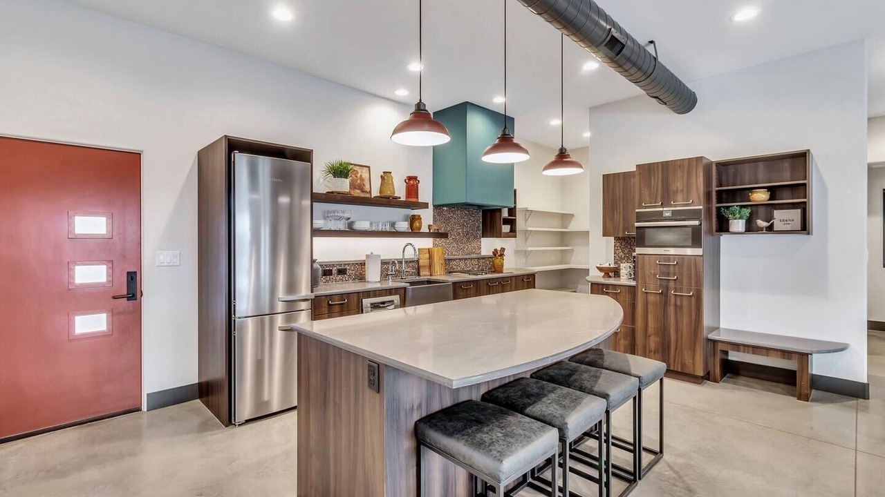 Photo of Others in Star