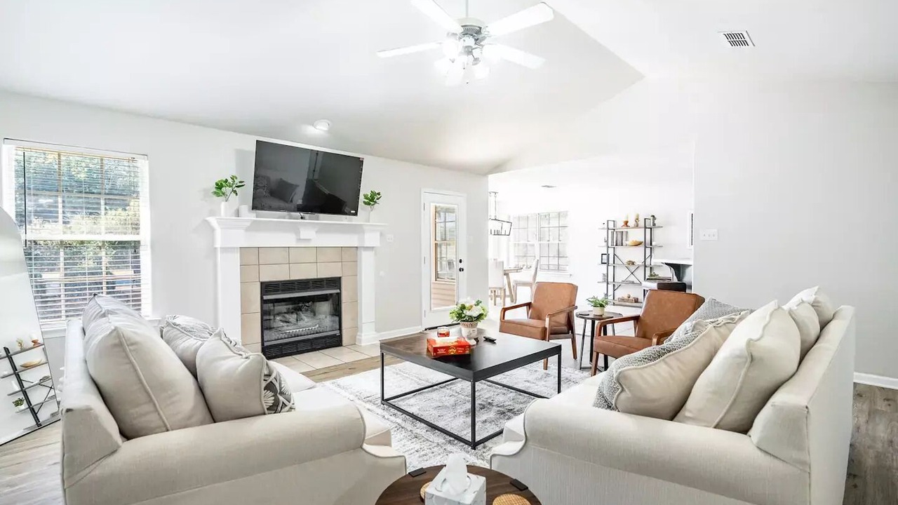 Photo of Livingroom in Cabot