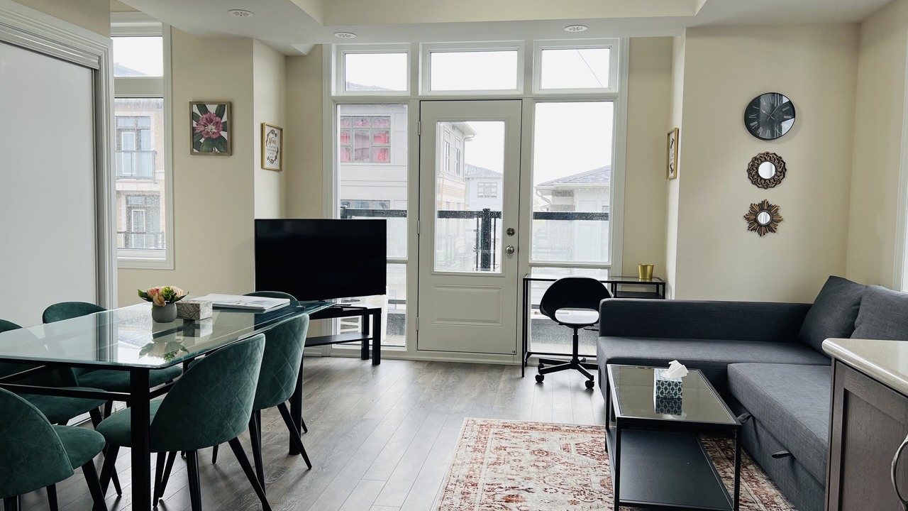 Photo of Livingroom in Brampton