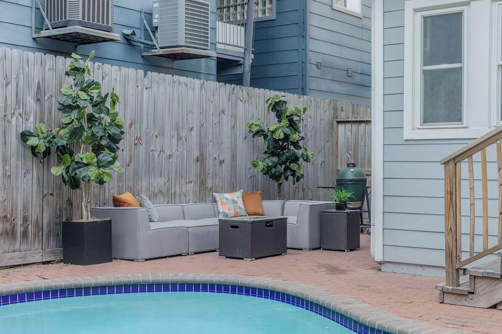 Photo of Patio Balcony in Neartown