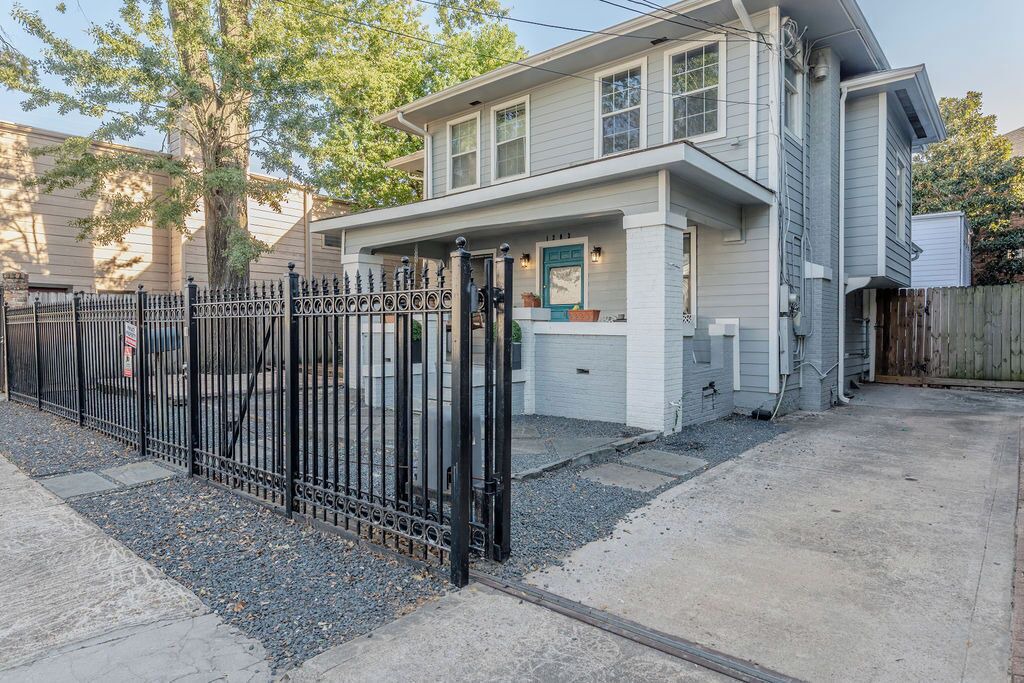 Photo of Outdoor in Neartown