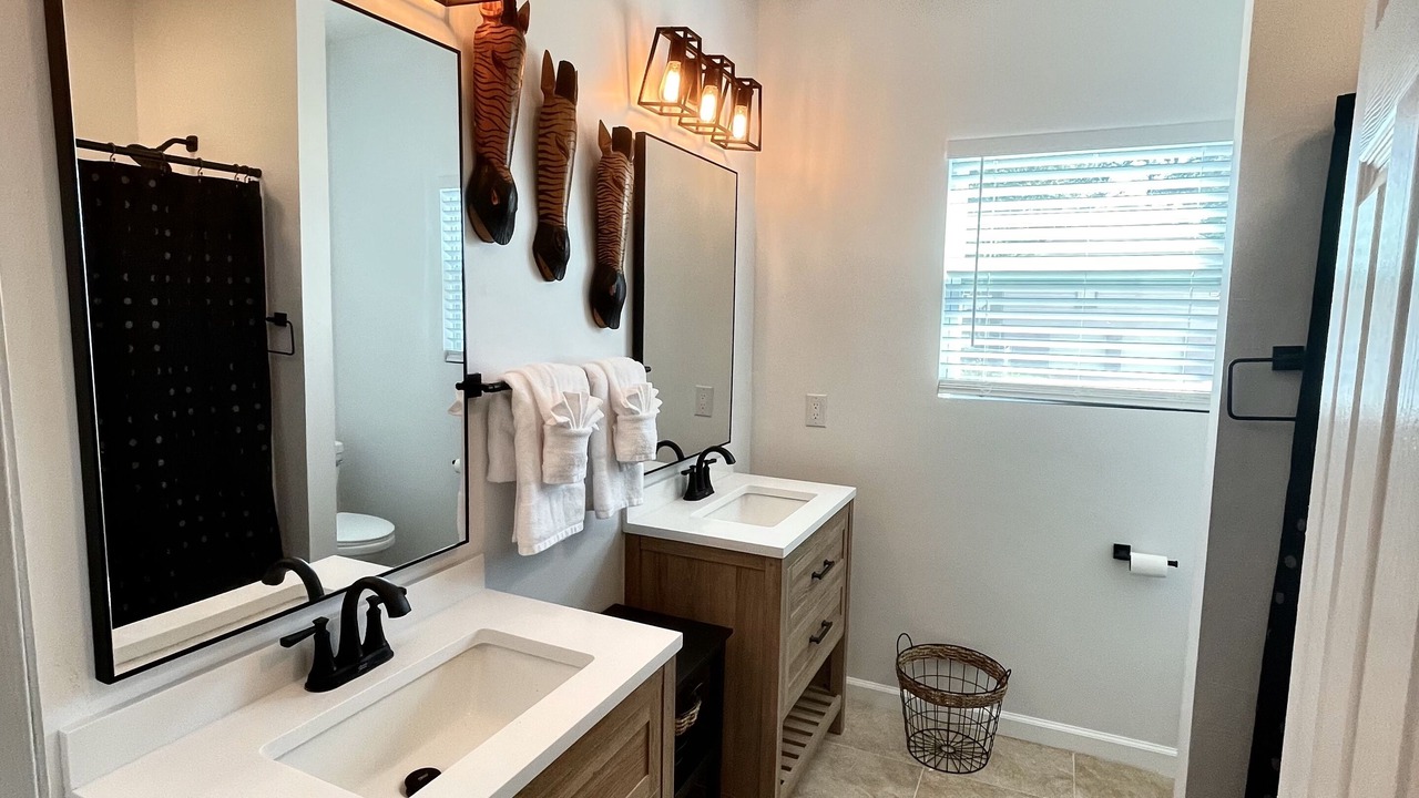 Photo of Bathroom in Garden City