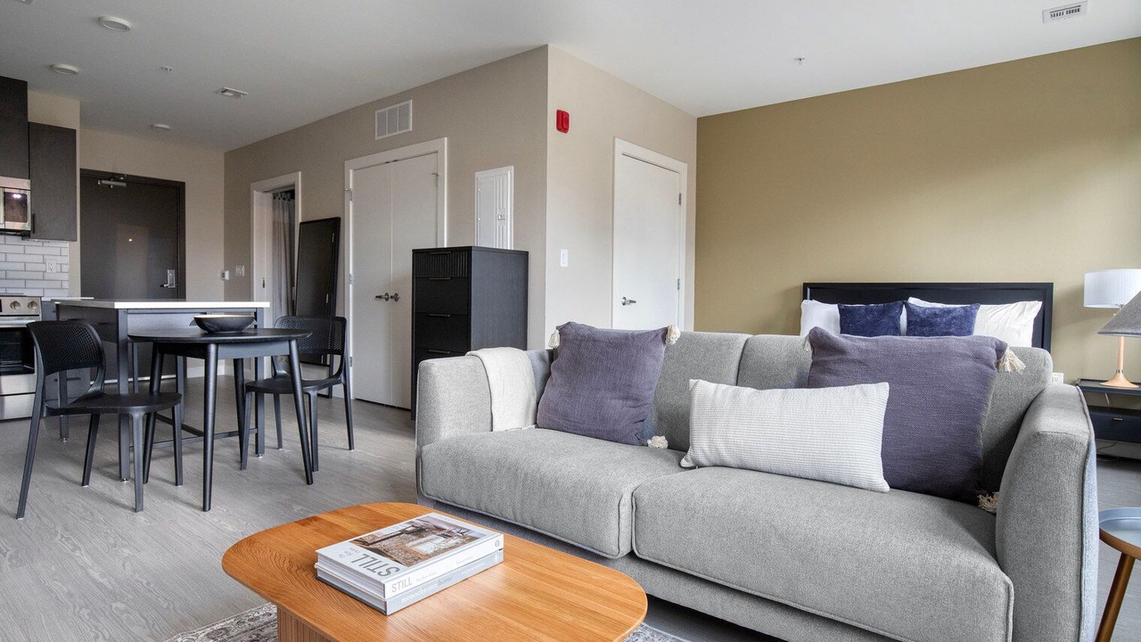 Photo of Livingroom in East Cambridge