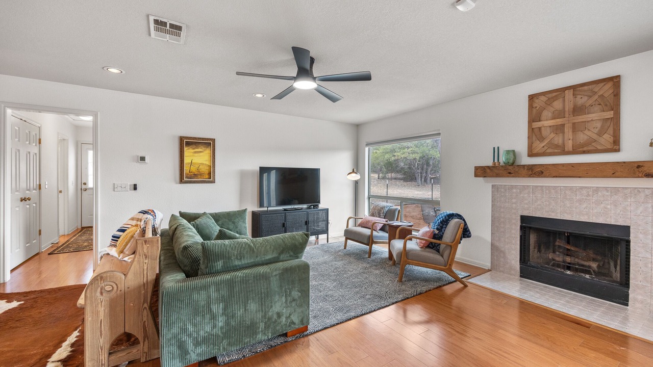 Photo of Livingroom in Henly