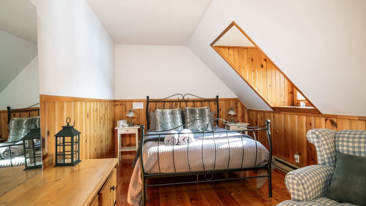 Photo of Bedroom in Entrelacs