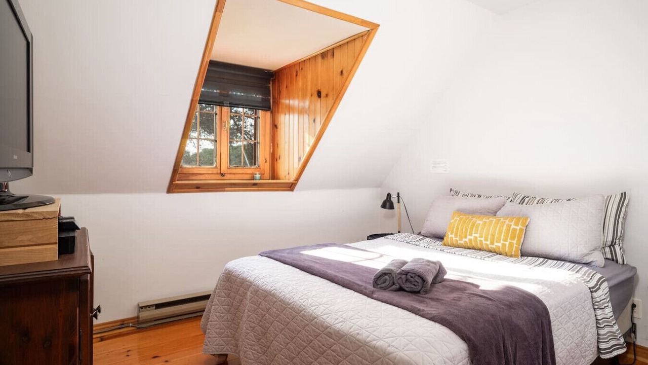 Photo of Bedroom in Entrelacs