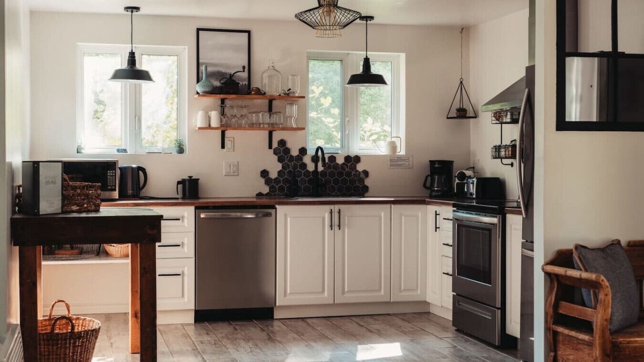Photo of Kitchen in Saint-Alexis-des-Monts
