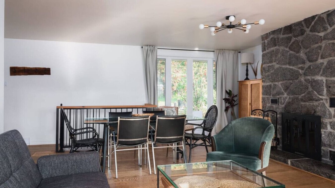 Photo of Livingroom in Saint-Alexis-des-Monts