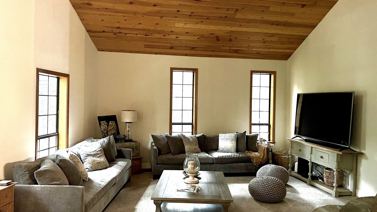 Photo of Livingroom in Nevada City